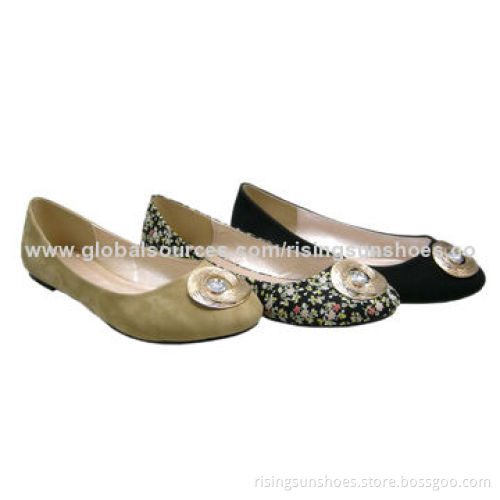 Stylish Women's Flat Casual Shoe, Made of Suede Upper/Metal Studs Decoration, OEM Orders are Welcome